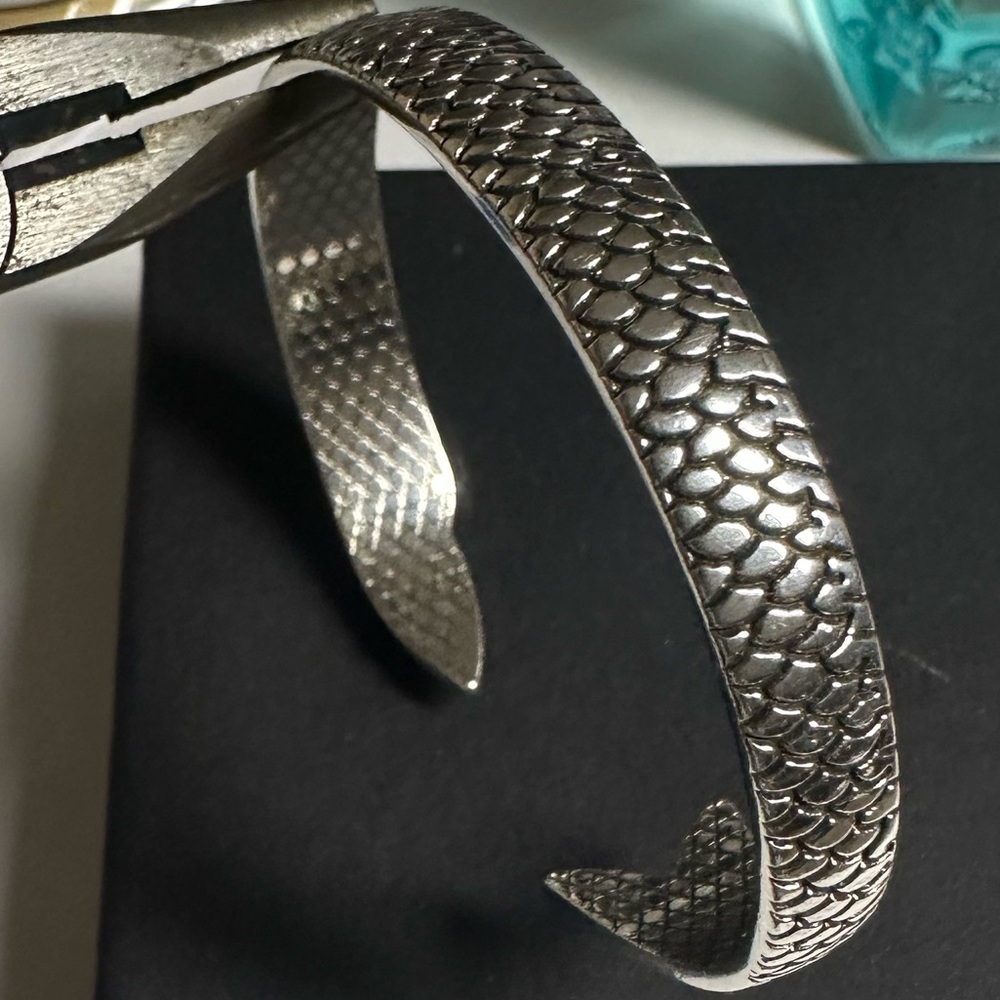 CAPE COD Fish Cuff Bracelet 925 Sterling Silver unique Wraparound shop local - Picture 3 of 9